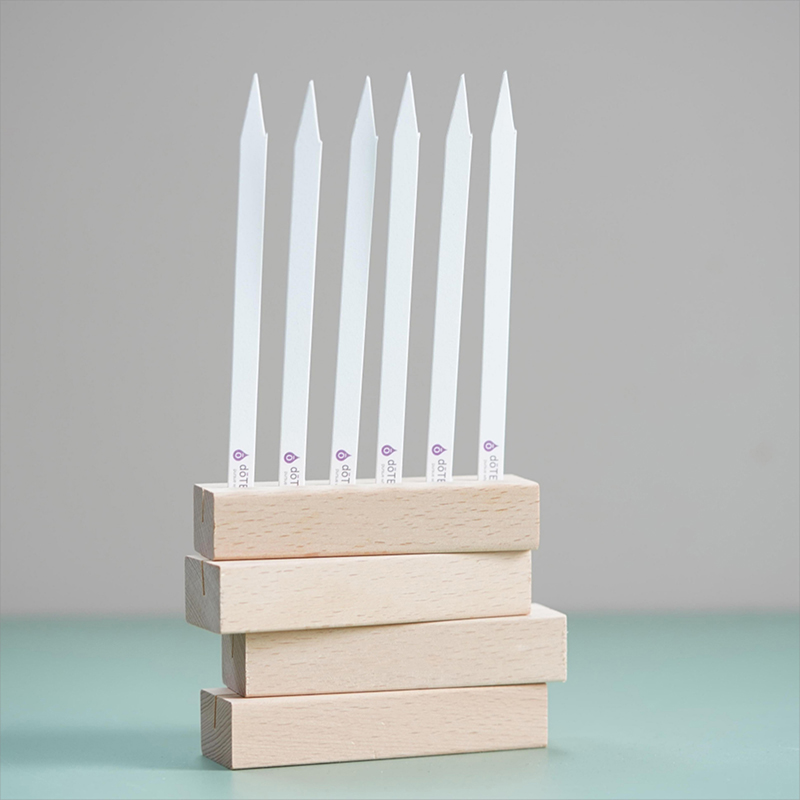 1 Stuks Houten Tafel Parfum Es - Desk Setup Essentials recensie en prijs